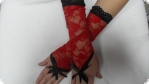 Перчатки ажурные красно-черные средние